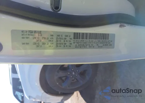 2018 Dodge Journey Crossroad z USA, uszkodzony, nr VIN 3C4PDCGB5JT507718